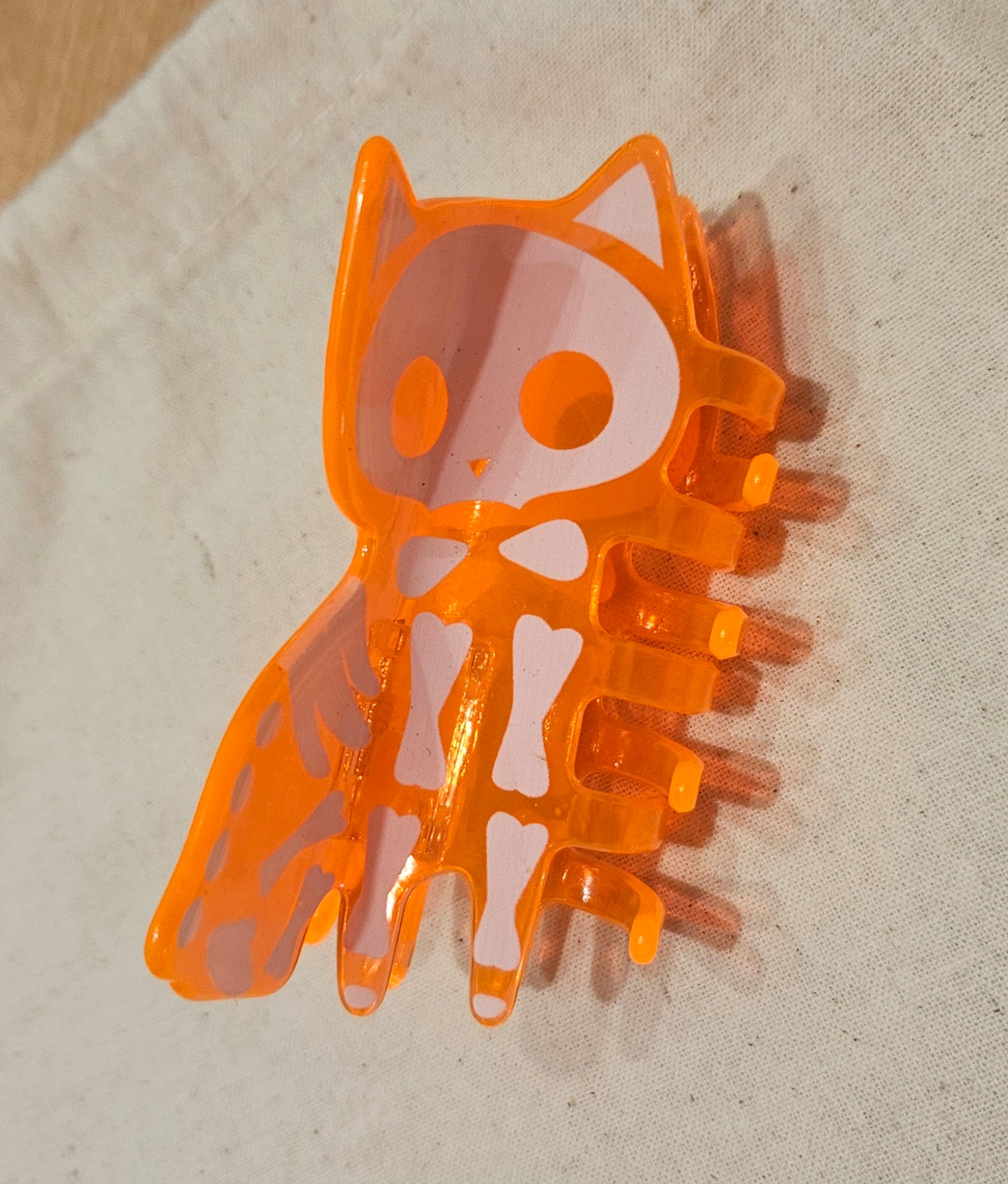 Pince squelette chat
